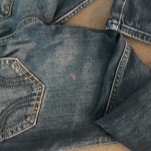 Gently used pair of Hollister low rise boot cut jeans. - Picture 4 of 5